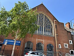 The Harrow Club served as a filming location