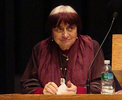 Varda speaking at a 2009 retrospective series of her work at the Harvard Film Archive