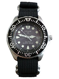 ISO 6425 compliant DIVER'S 200M marked diving watch