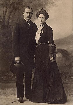 Harry Longabaugh (the Sundance Kid) and Etta Place just before they sailed for South America
