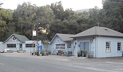 Rosie's Cracker Barrel, Robles del Rio