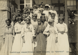 Guadeloupe women (1911) on Ellis Island.