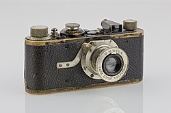 Leica I, 1927, the first successful camera worldwide for 35 cine film