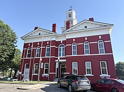 Courthouse located in the city center