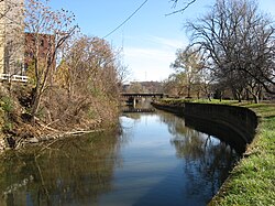 The Muskingum River Canal, a major transportation artery in Zanesville in the nineteenth century