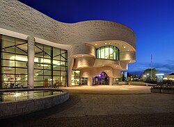Museum of Civilisation – The entrance to the Public Wing, evocative of a turtle head, native symbol of Mother Earth, with the entrance plaza along Laurier Avenue.