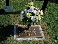 Jones's grave in Nashville