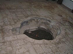 The oldest known pool fed by a hot spring, built in the Qin dynasty in the 3rd century BC