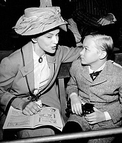 Tandy in Alfred Hitchcock Presents "The Glass Eye" (1957). with Paul Playdon