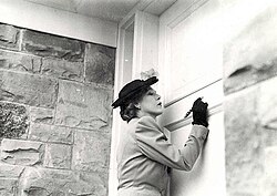 Bungalow Mary Pickford War Funds, 1943