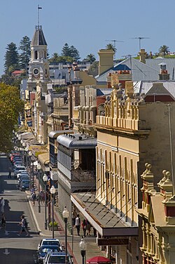 The Fremantle West End Heritage area is home to hundreds of Victorian and Edwardian era buildings.