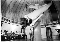 The telescope used to discover the Martian moons