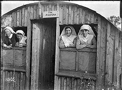 Nurses at a New Zealand hospital in France, 1918