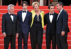 Thompson (centre) attending the premiere of The Meyerowitz Stories at the 2017 Cannes Film Festival