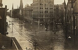 Flooding on Ludlow Street in downtown Dayton during the Great Dayton Flood, 1913