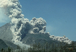 Pyroclastic flow from Mt. Unzen in 1993