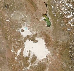 The basin of Lake Poopó (upper right), Salar de Uyuni (white beneath centre) and Salar de Coipasa (white left of centre)