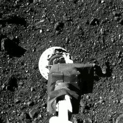 OSIRIS-REx collecting a sample from asteroid 101955 Bennu— (Full-sized image)