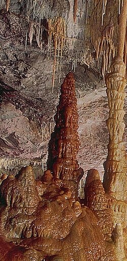 Stalactites and stalagmites are carbonate minerals.