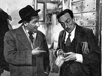 Eduardo De Filippo (right) in a scene from I sette peccati capitali.
