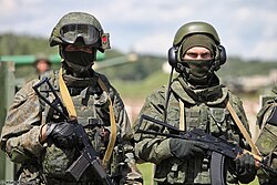 Ratnik infantry combat system in reconnaissance variant and AFV crew individual protection kit Ratnik-ZK