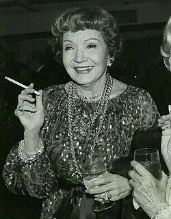At a party honoring Lillian Hellman with the Dorothy Shaver Rose Award on 1977, New York City