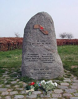 Memorial commemorating the first use of the Red Cross symbol in an armed conflict during the Battle of Dybbøl (Denmark) in 1864; jointly erected in 1989 by the national Red Cross societies of Denmark and Germany
