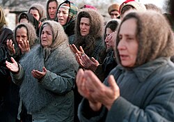 Chechen women praying for Russian troops not to advance on Grozny, December 1994