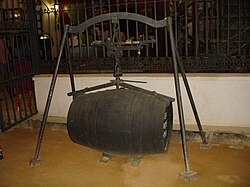 Weighing a sherry barrel