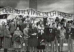 Peaceful protest against Pinochet, 1985