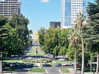 The Capitol Mall is a major monumental parkway leading from Tower Bridge to the California Capitol.