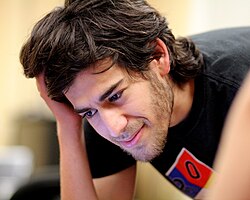 Swartz at the Boston Wikipedia Meetup in 2009