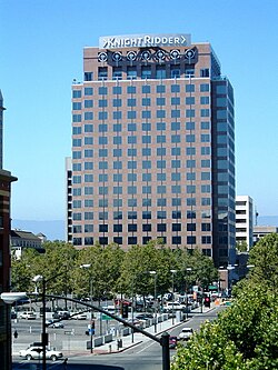 The Mercury News's parent company was headquartered at the Knight-Ridder Building in downtown San Jose from 1998 to 2006.