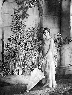 Gish in Jed Harris's Broadway production of Uncle Vanya, 1930