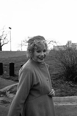 MacLaine at the set of Guarding Tess