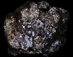 Lussatite (opal-CT)