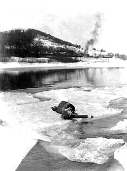 Gish in famous ice-floe scene