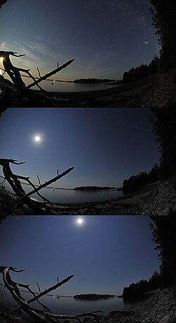 In Maine (U.S.), low tide occurs roughly at moonrise and high tide with a high Moon, corresponding to the simple gravity model of two tidal bulges; at most places however, the Moon and tides have a phase shift.