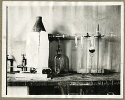 Silica gel adsorber for NO2, Fixed Nitrogen Research Laboratory, ca. 1930s