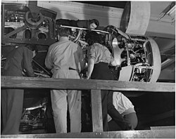 B-24E engine installation, Willow Run 1943